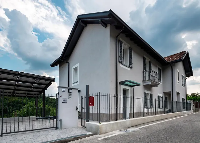 Mg House Luxury アパート